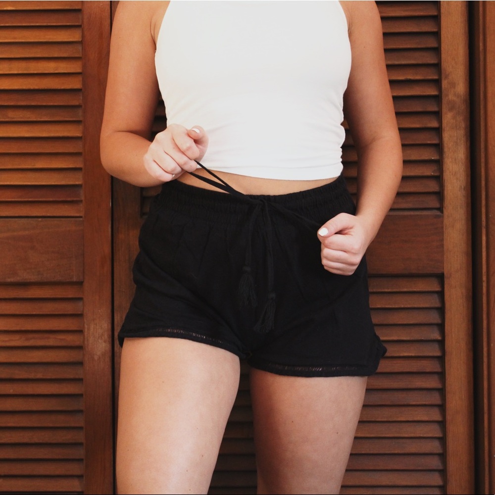 Shorts - Picture 3 of 3